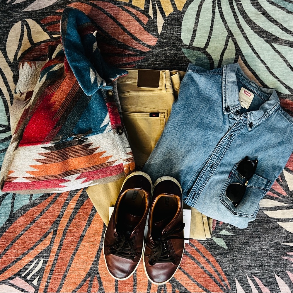 Levi’s Denim Shirt Large